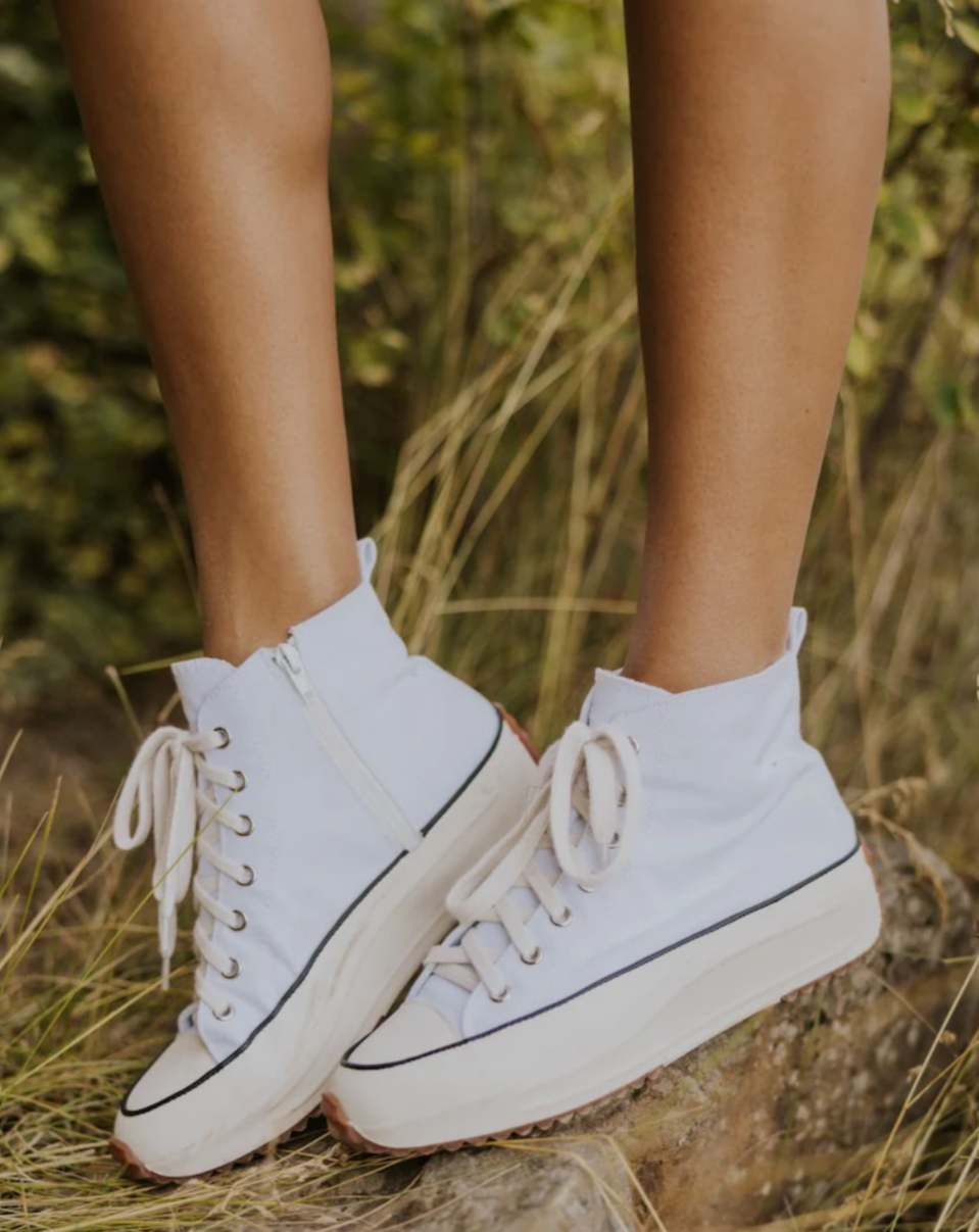 Summer Wave Platform Sneaker